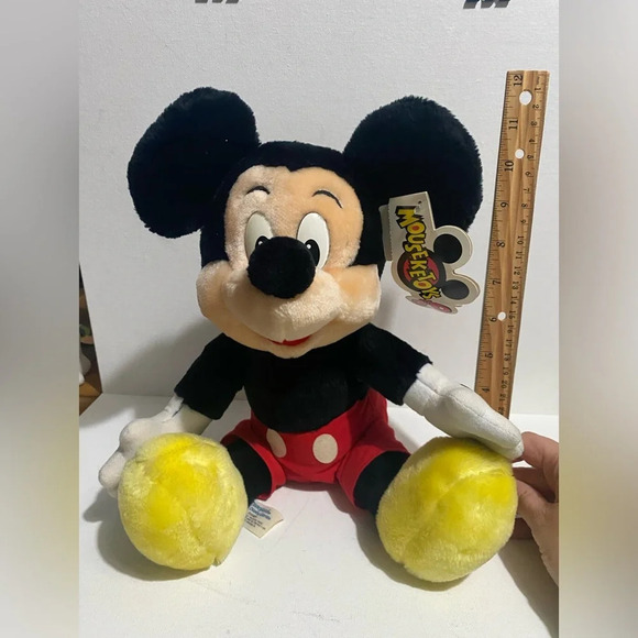 Vintage Walt Disney World Mickey Mouse NWT Stuffed Animal Collectible 80s/90s - Picture 1 of 9